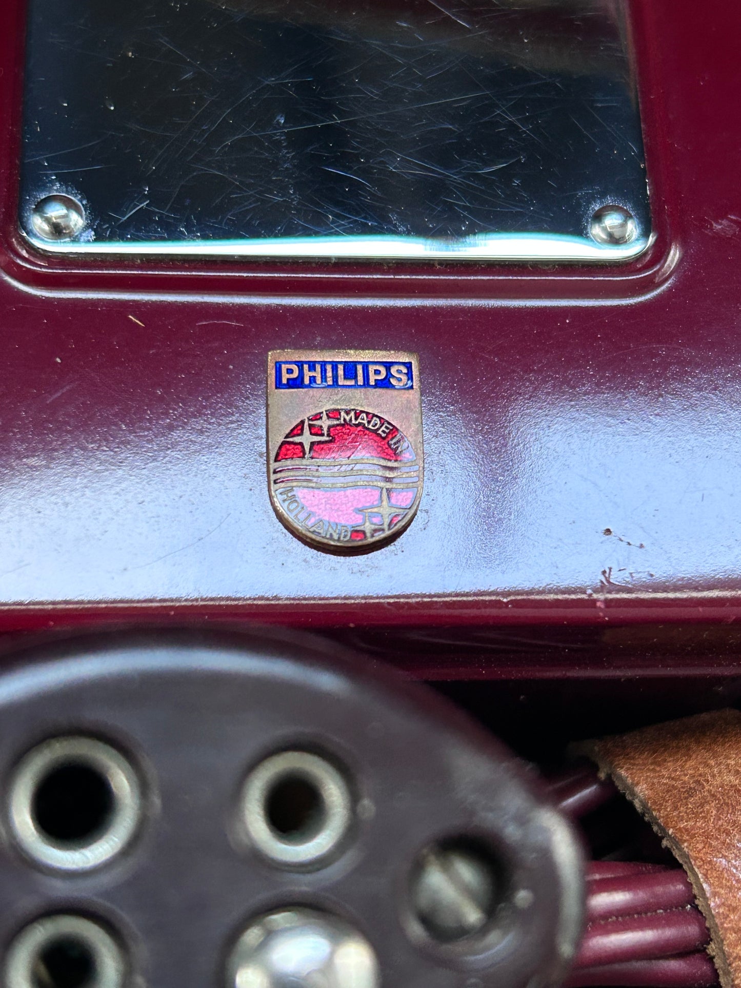 1950s Phillips Phillishave battery operated shaver. 